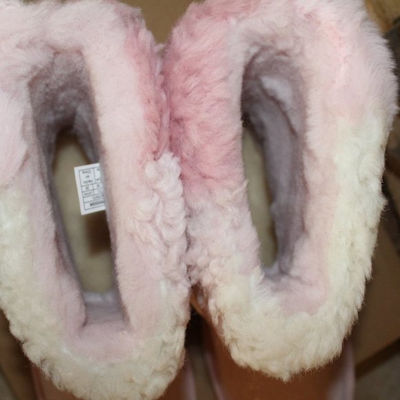 UGG NEW GIRL'S PATCHWORK FLUFF BOOTS PINK 1 3 - Picture 5 of 8